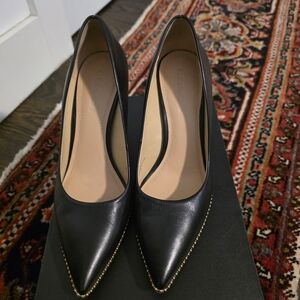 Elegant Black Leather Women's Pumps